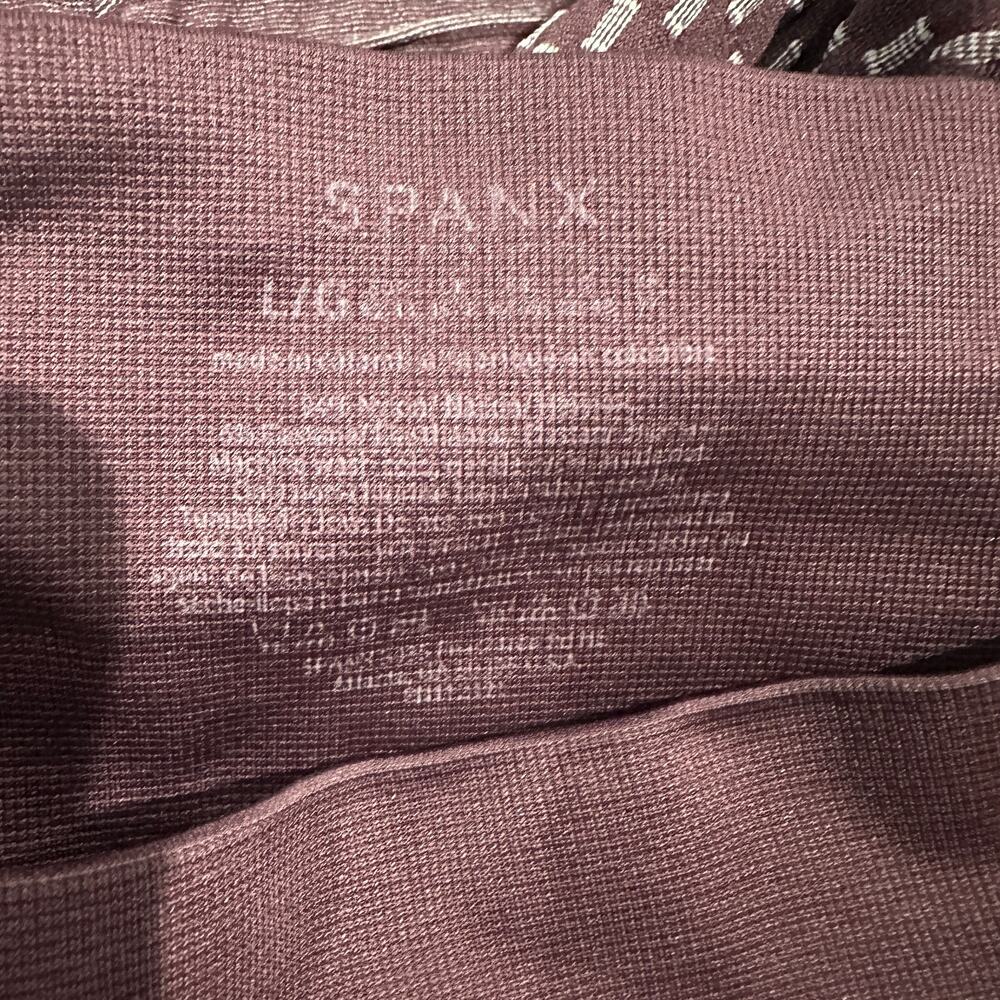SPANX Wine LOOK AT ME NOW Moto Style Leggings, Size LARGE - Picture 3 of 3